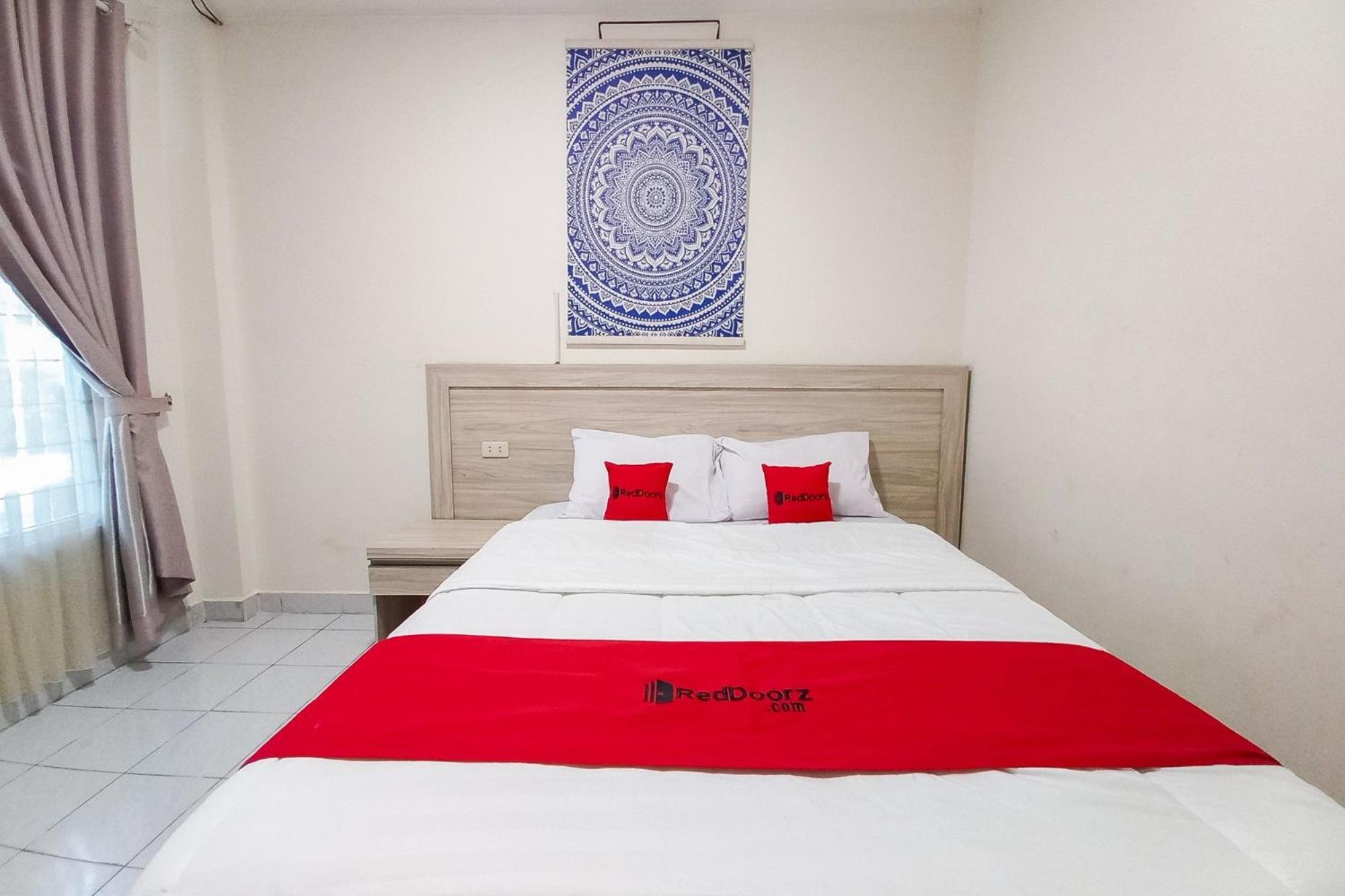 Hotel Reddoorz Syariah At Linda 2*