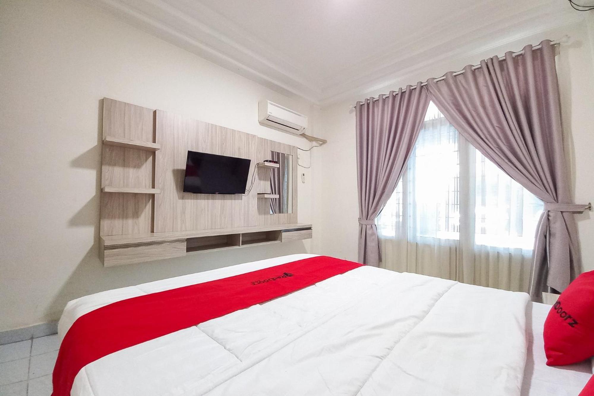 Hotel Reddoorz Syariah At Linda Pekanbaru